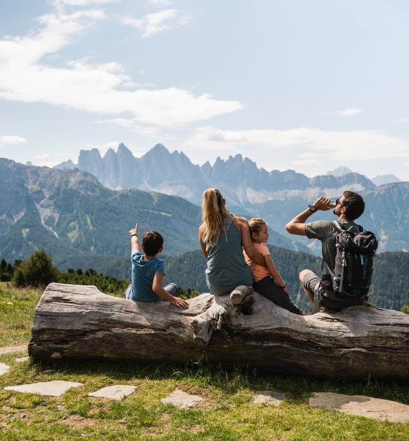 Lorggen Familienwanderweg Plose Brixen Dolomites