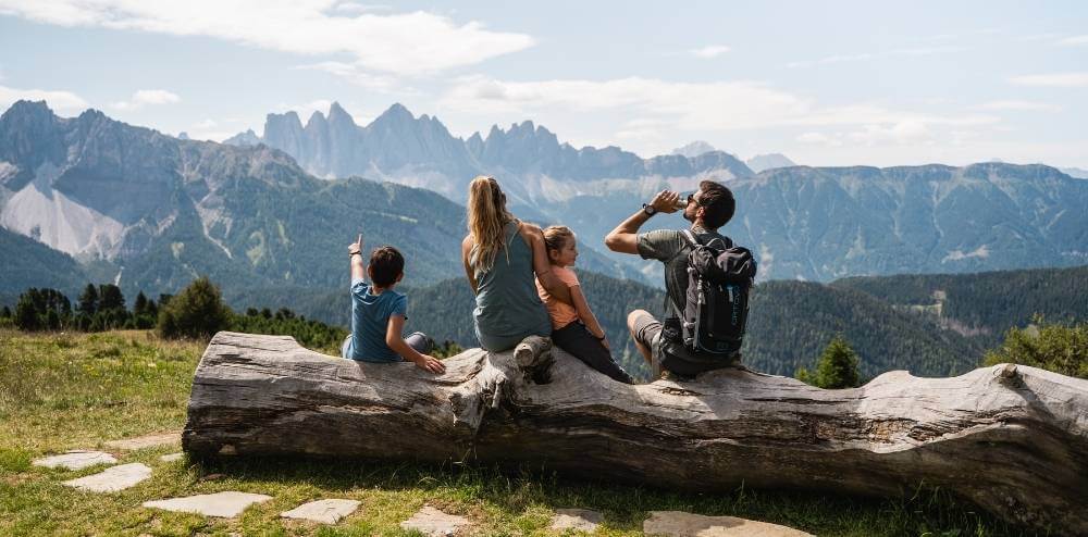 Lorggen Familienwanderweg Plose Brixen Dolomites
