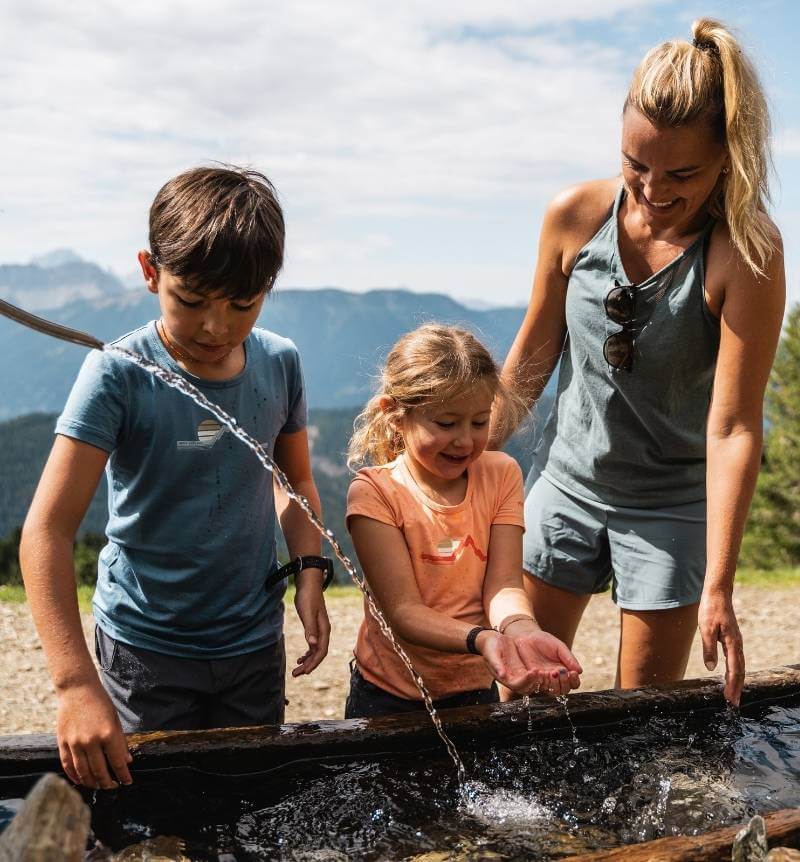 Wasser Lorggen Familienwanderweg Plose Brixen Dolomites