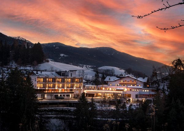 hotel torgglerhof winterdaemmerung 02 1